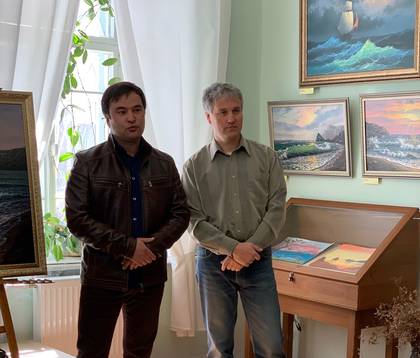 Тимур Отаршинов  и  Владимир Коваль участники выставки живописи «Легкость крымского пленэра»