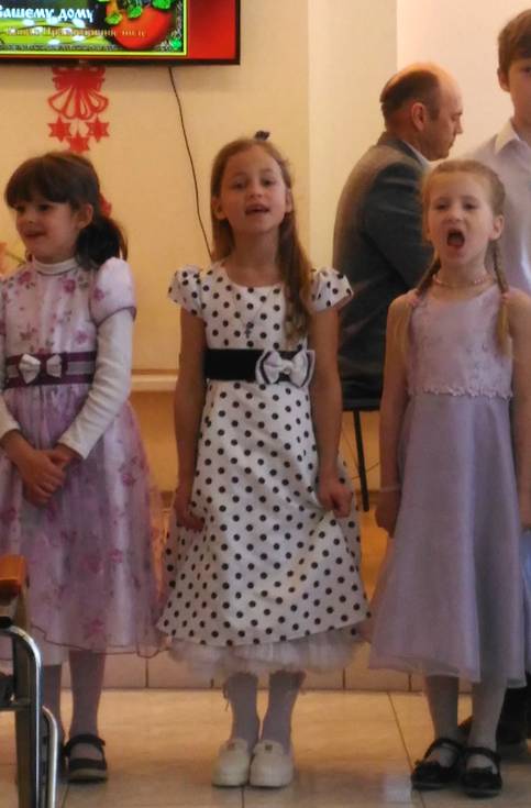 Дети поют Пасхальный канон