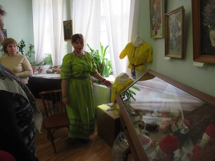 Мастерица Наталия Кравченко в Литературно-художественном музее города Старый Крым