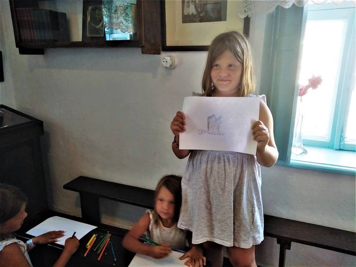Дети рисовали ястреба
