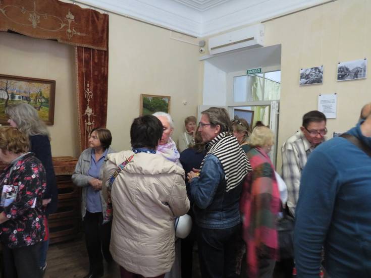 На выставке «В двух измерениях», посвящённой 95-летию со дня рождения поэта Юлии Друниной, в Литературно-художественном музее г.Старый Крым