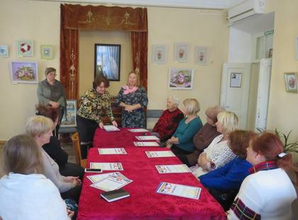 В Литературно-художественном музее города Старый Крым состоялась встреча с мастерами декоративно-прикладного искусства, посвящённая Дню художника