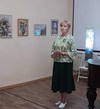 Мастер декоративно-прикладного искусства Любовь Никурюк (г. Керчь) в Литературно-художественном музее