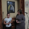 Участники вокальной студии «Диапазон» Алёна Якушева и Людмила Бабенко во время проведения акции «Ночь искусств» 